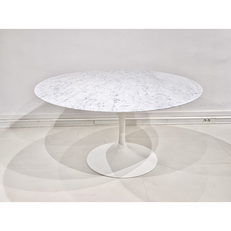 Vintage runder Tisch aus Carrara-Marmor von Eero Saarinen für Knoll, 1960