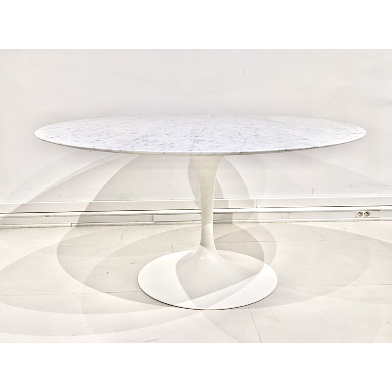 Vintage runder Tisch aus Carrara-Marmor von Eero Saarinen für Knoll, 1960