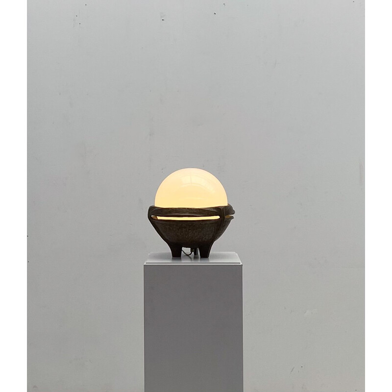 Lampe de table vintage en bronze et opaline, Italie 1970