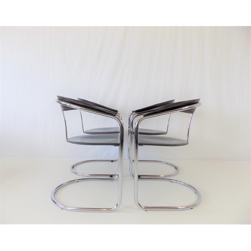 Set of 4 vintage cantilever chairs model Canasta in leather by Arrben, Italy 1970s