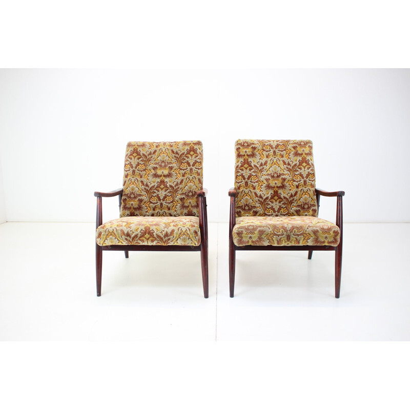 Paire de fauteuils vintage par Jitona, 1970
