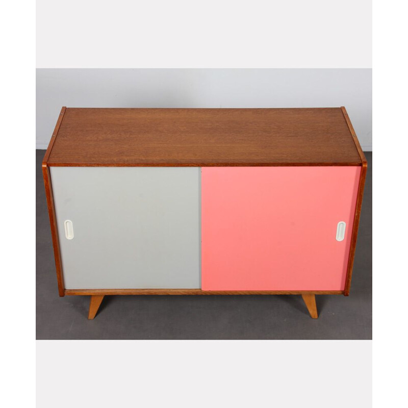 Commode vintage rose et blanche modèle U-452 par Jiri Jiroutek, 1960