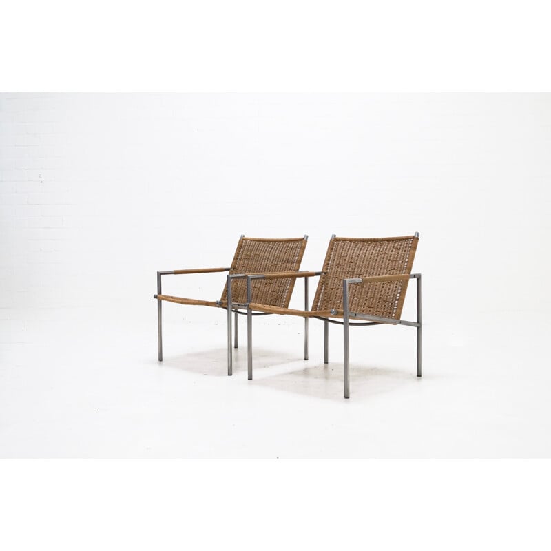 Pair of 't Spectrum "SZ01" armchairs in wicker and metal, Martin VISSER - 1960s