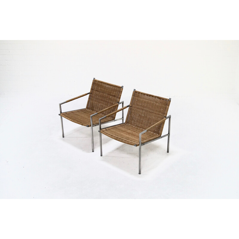 Pair of 't Spectrum "SZ01" armchairs in wicker and metal, Martin VISSER - 1960s