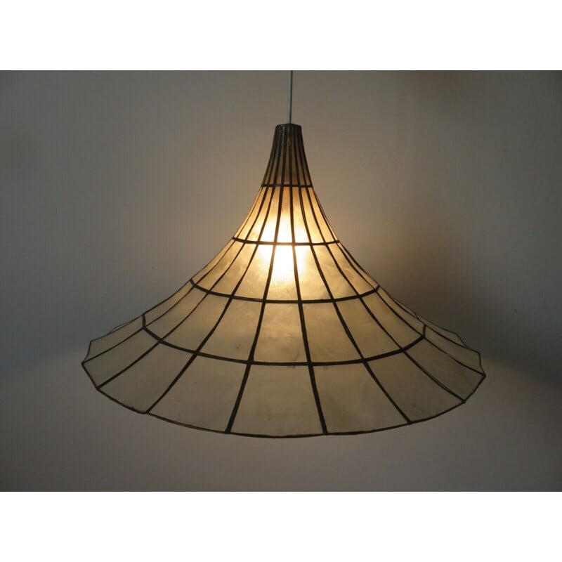 Vintage trumpet pendant lamp in mother-of-pearl and brass, Italy 1970