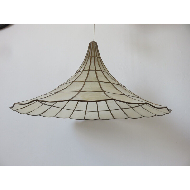 Vintage trumpet pendant lamp in mother-of-pearl and brass, Italy 1970