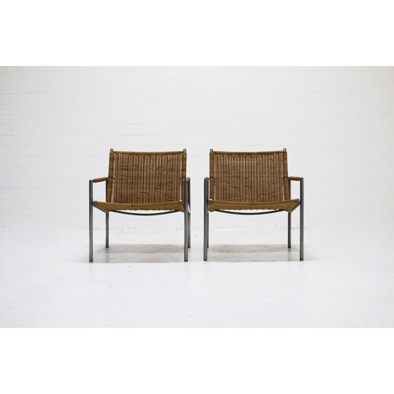 Pair of 't Spectrum "SZ01" armchairs in wicker and metal, Martin VISSER - 1960s