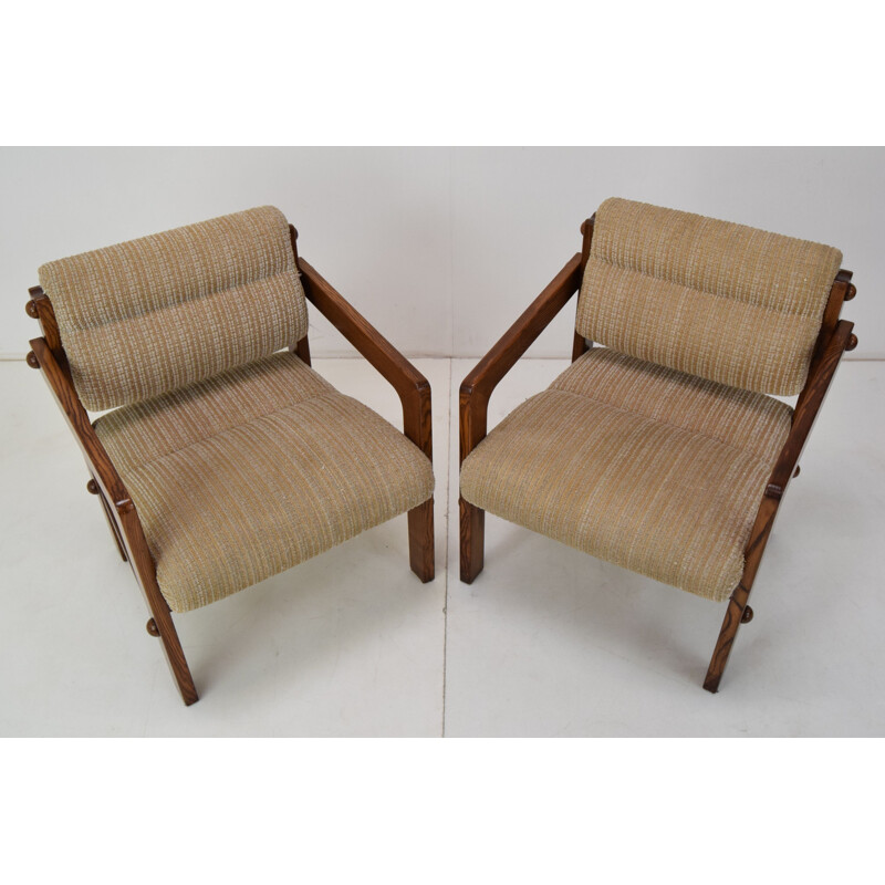 Ein Paar Vintage-Sessel aus Holz und Stoff, Tschechoslowakei 1960