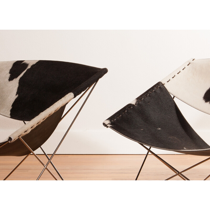 Artifort "Butterfly" chair in cow fur and steel, Pierre PAULIN - 2000s