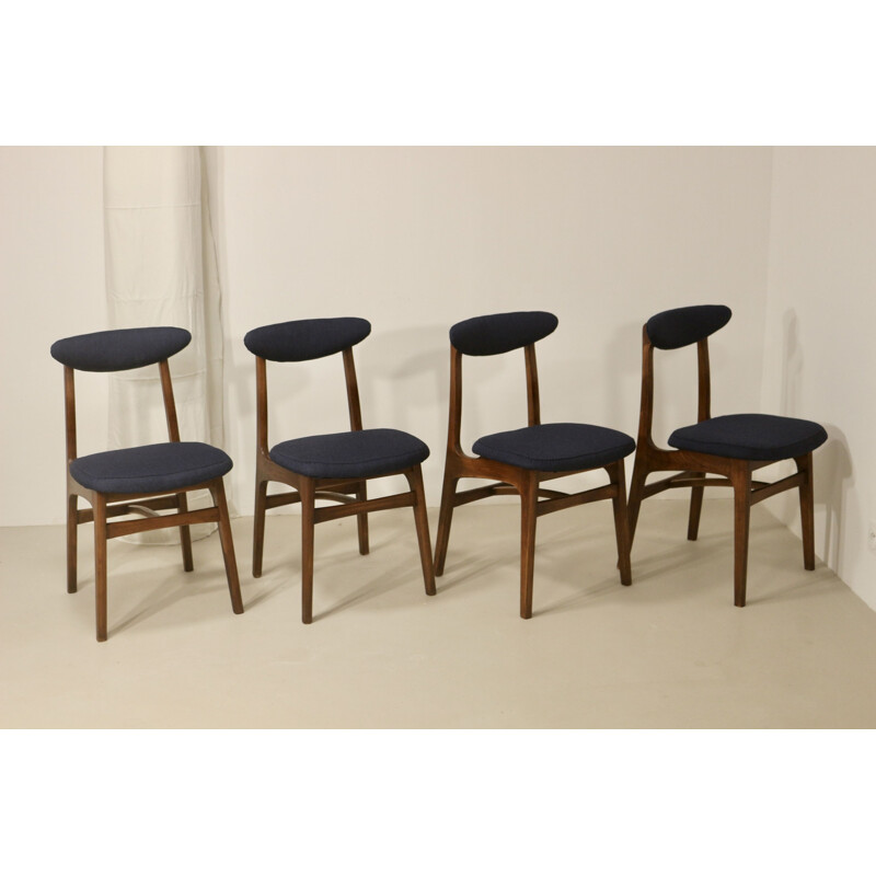 Set of 4 vintage chairs by Rajmund Hałas, 1960