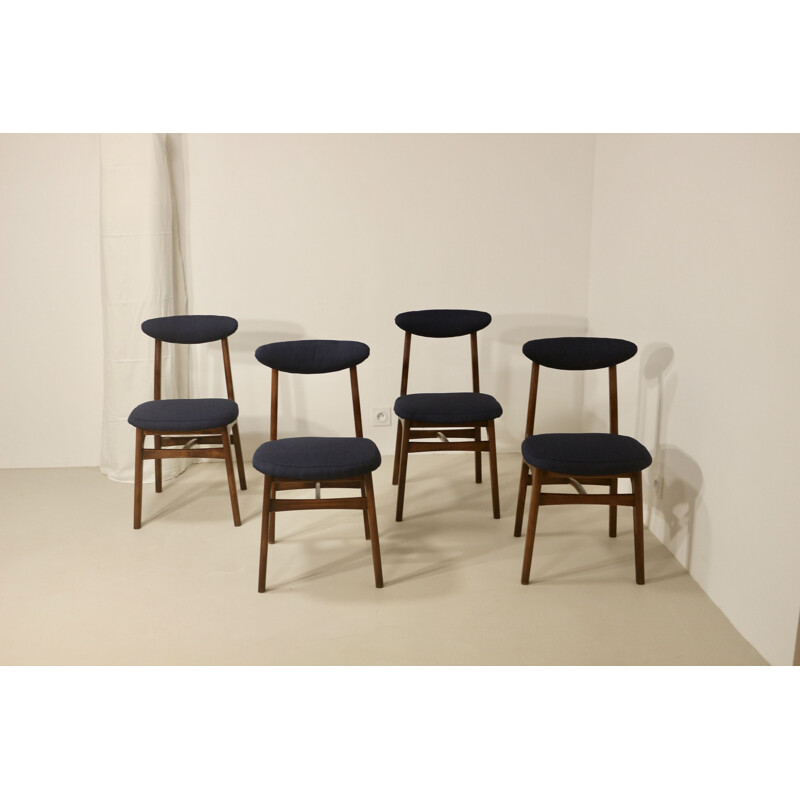 Set of 4 vintage chairs by Rajmund Hałas, 1960