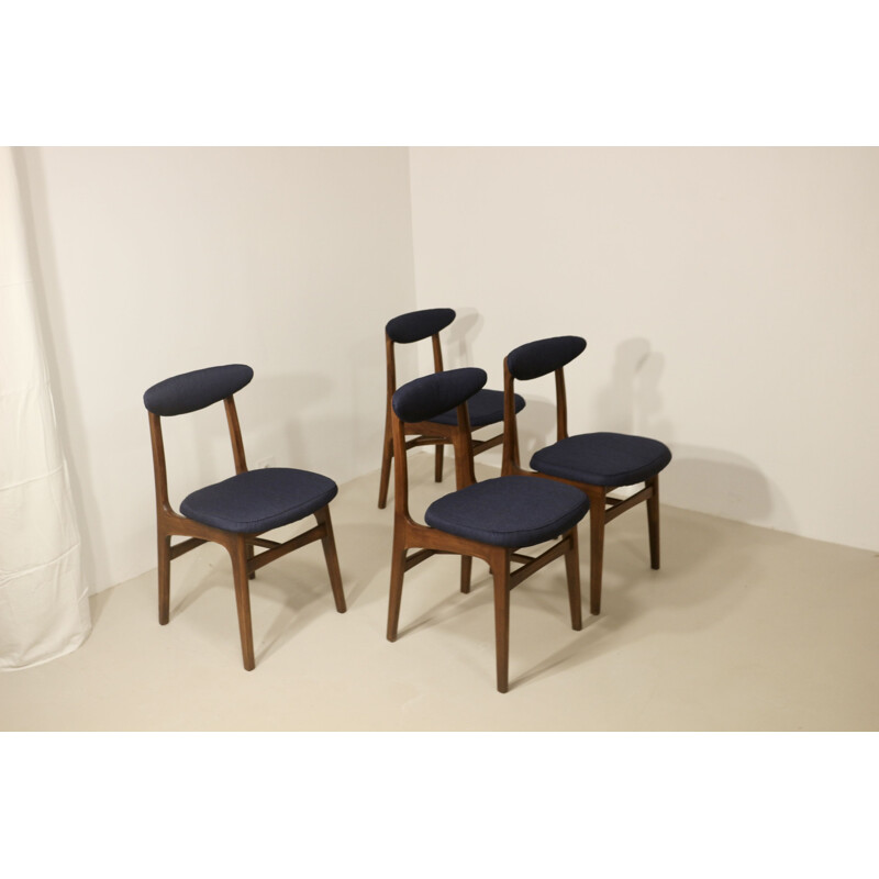 Set of 4 vintage chairs by Rajmund Hałas, 1960