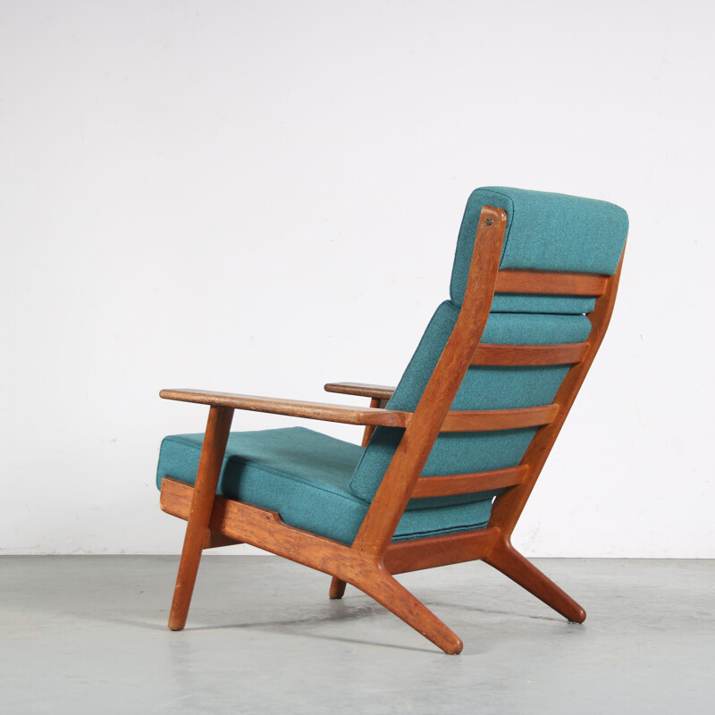 Vintage "Ge290" armchair with ottoman by Hans J. Wegner for Getama, Denmark 1950s