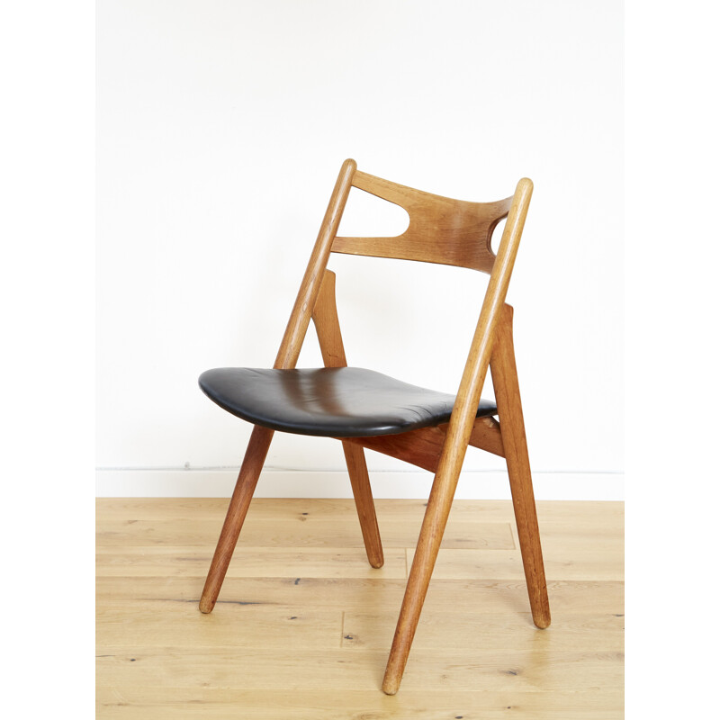 Vintage dining chair Ch-29 by Hans J. Wegner for Carl Hansen