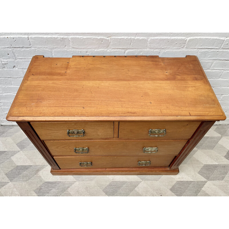 Vintage mahogany chest of drawers