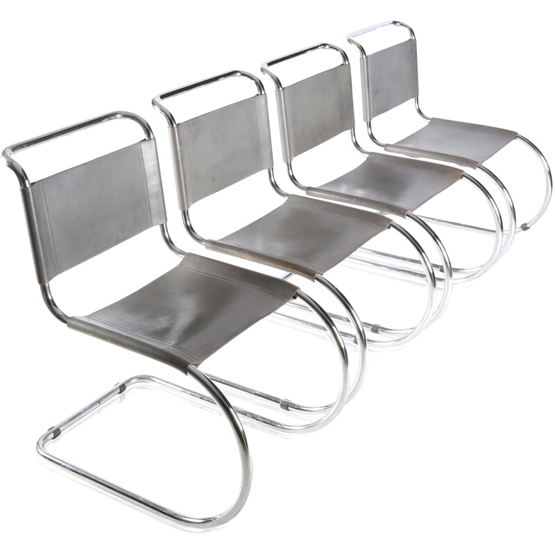 Set of 4 Thonet "MR" chairs in leather and chromed metal, Mies VAN DER ROHE - 1930s