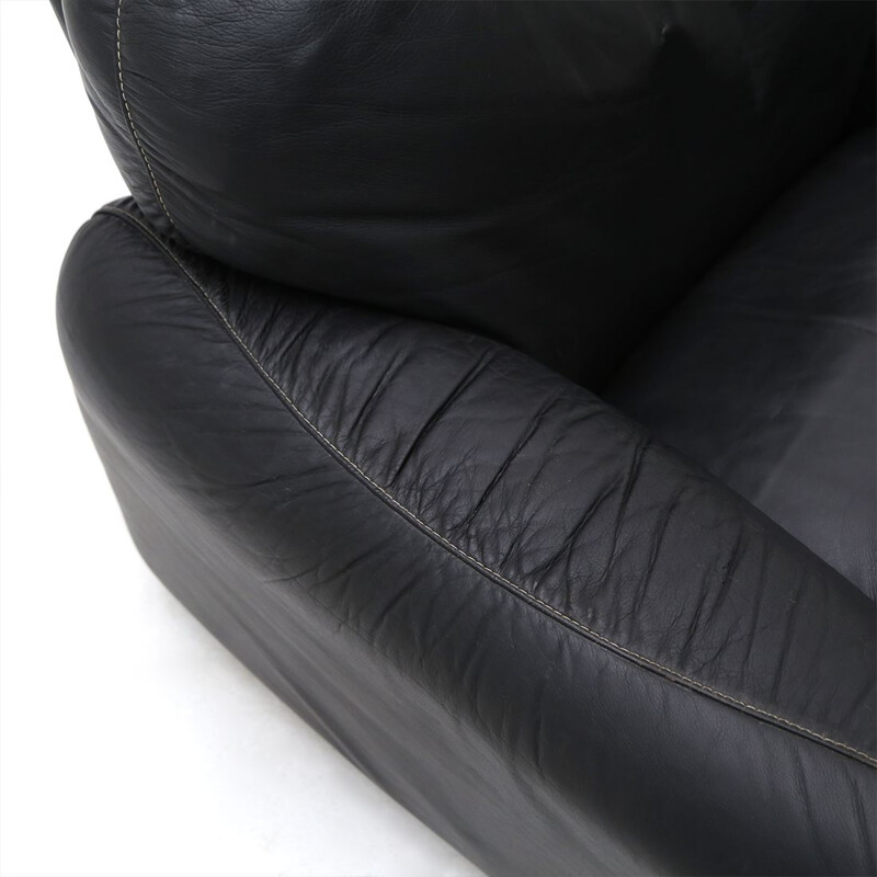 Fauteuil vintage "Piumotto" en cuir noir par Arrigo Arrigoni pour Busnelli, 1970