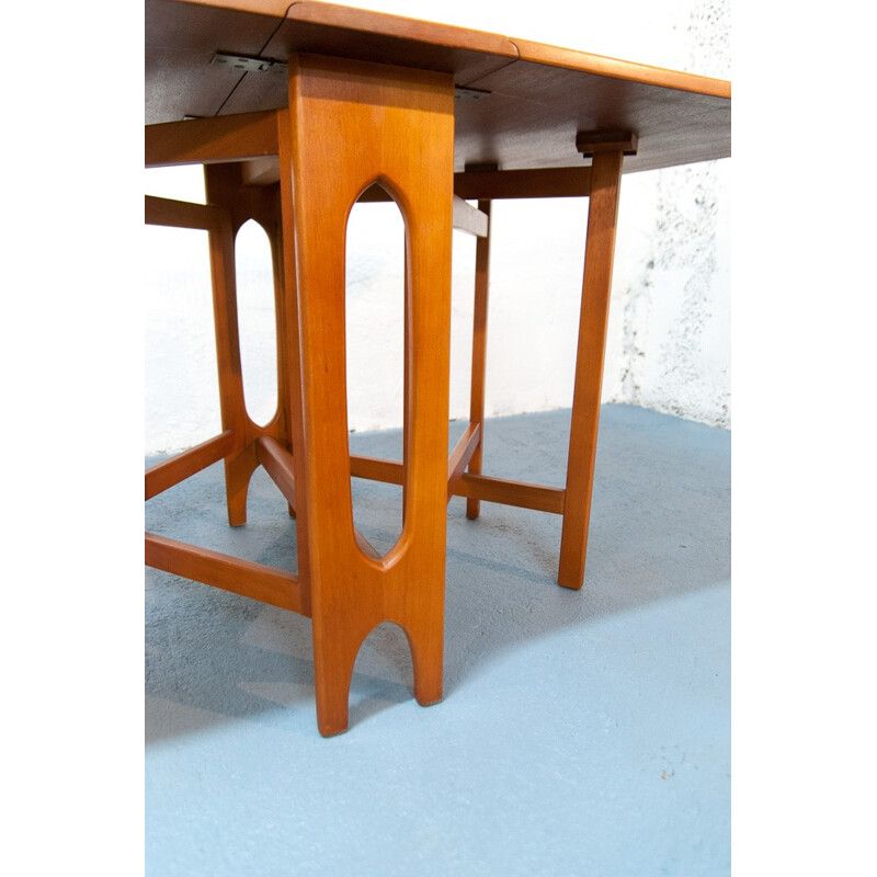 Extendable Scandinavian table in teak - 1950s