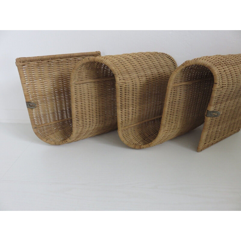 Vintage rattan wall magazine rack, Italy 1970