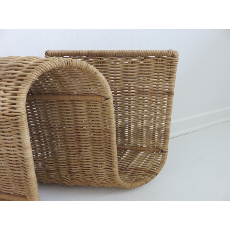 Vintage rattan wall magazine rack, Italy 1970