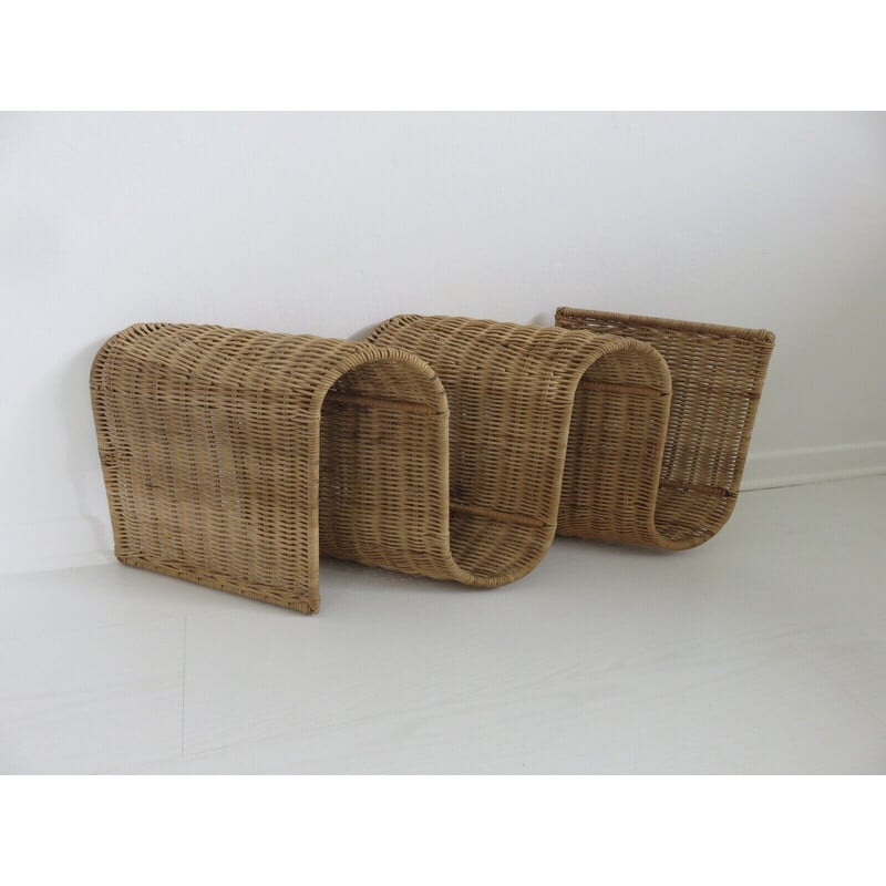 Vintage rattan wall magazine rack, Italy 1970