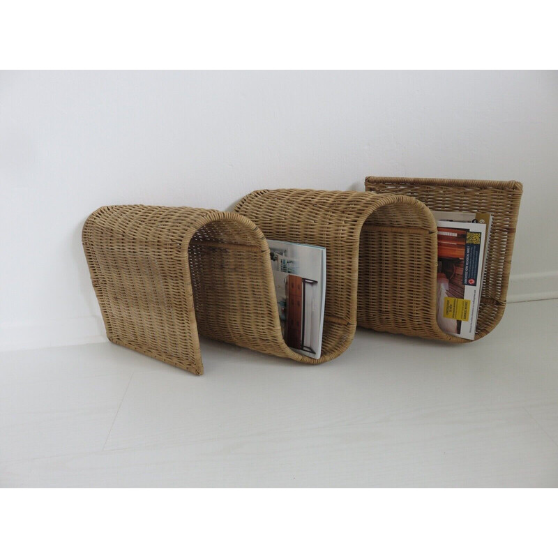 Vintage rattan wall magazine rack, Italy 1970