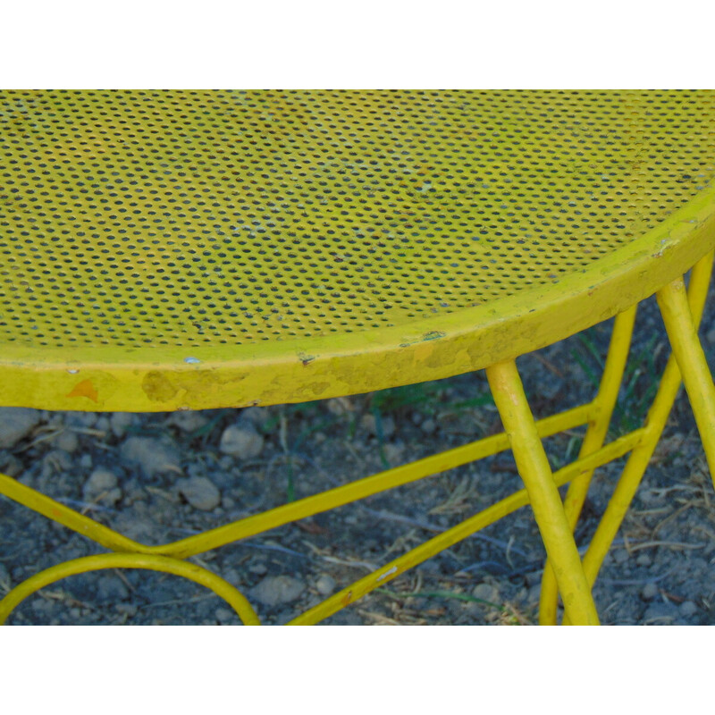 Vintage-Gartenmöbel aus gelbem Eisen