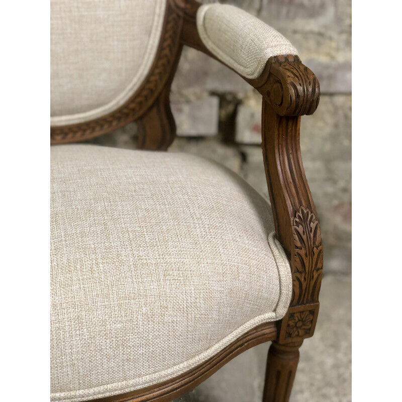 Vintage notenhouten fauteuil met beige bekleding