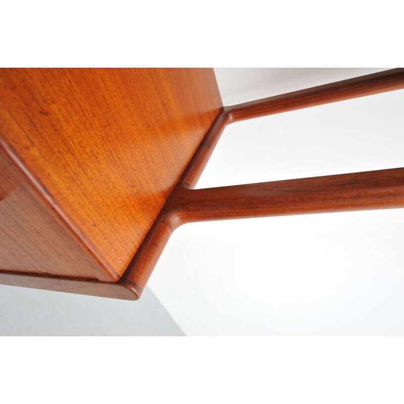 Vintage Ry20 teak highboard by Hans Wegner for Ry Møbler