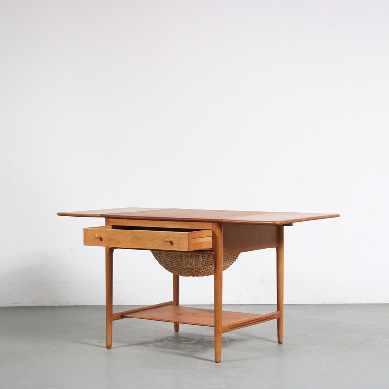 Mesa lateral Vintage por Hans J. Wegner para Andreas Tuk, Dinamarca 1950