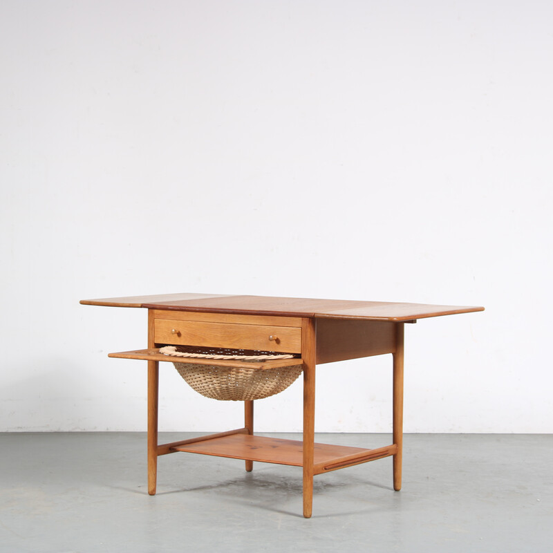 Mesa lateral Vintage por Hans J. Wegner para Andreas Tuk, Dinamarca 1950