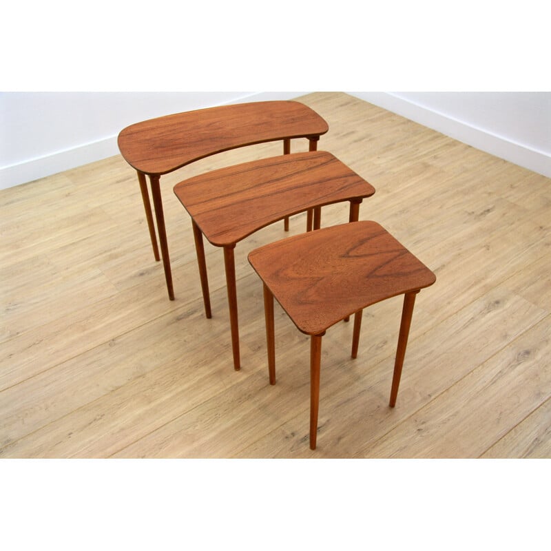 Set of 3 Danish nesting tables in teak - 1960s