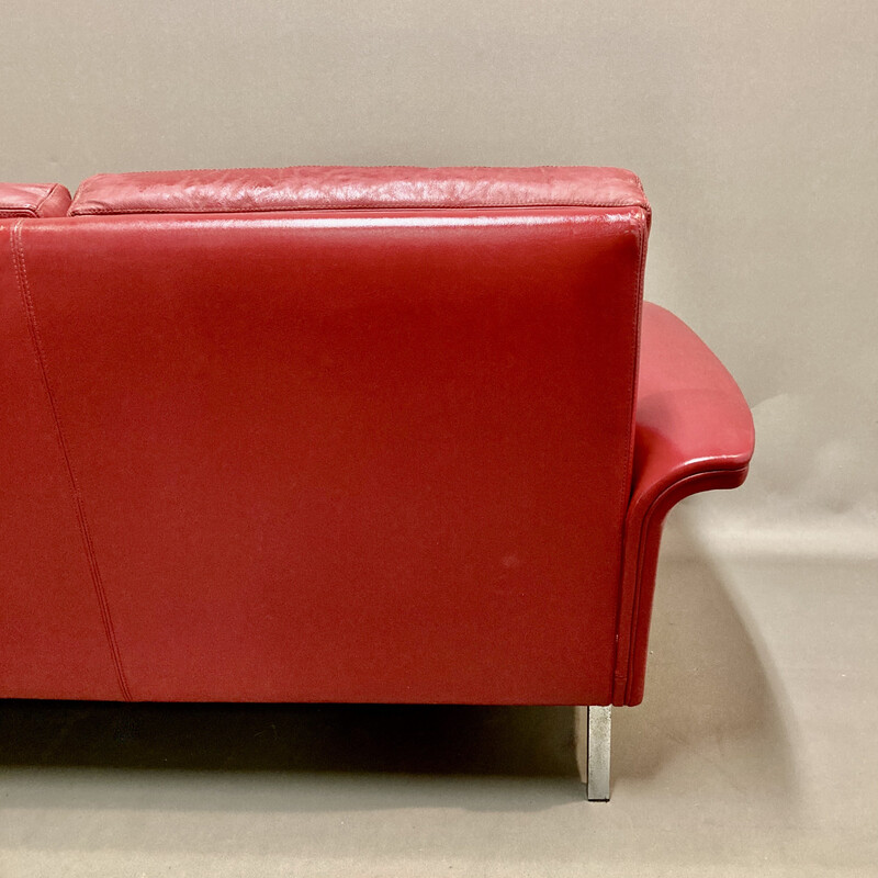Sofá de couro vermelho Vintage de 3 lugares, 1950