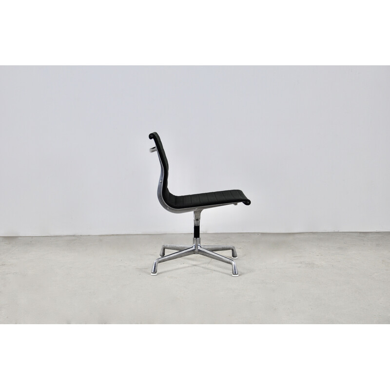 Vintage black office armchair by Charles and Ray Eames for Herman Miller, 1960