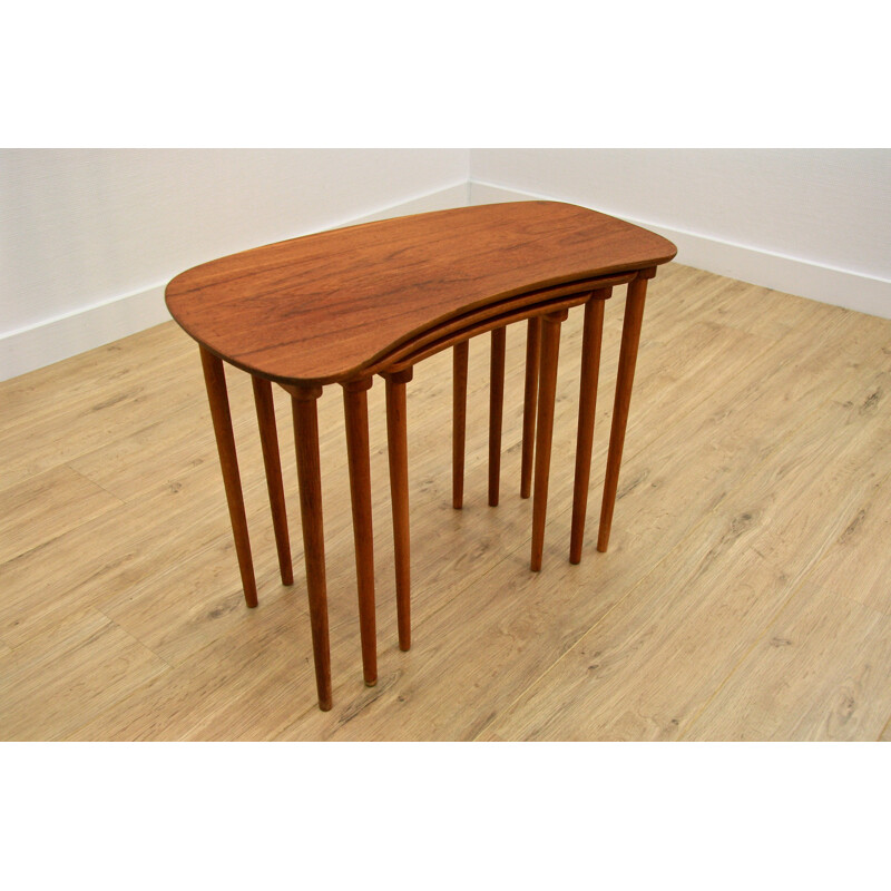 Set of 3 Danish nesting tables in teak - 1960s