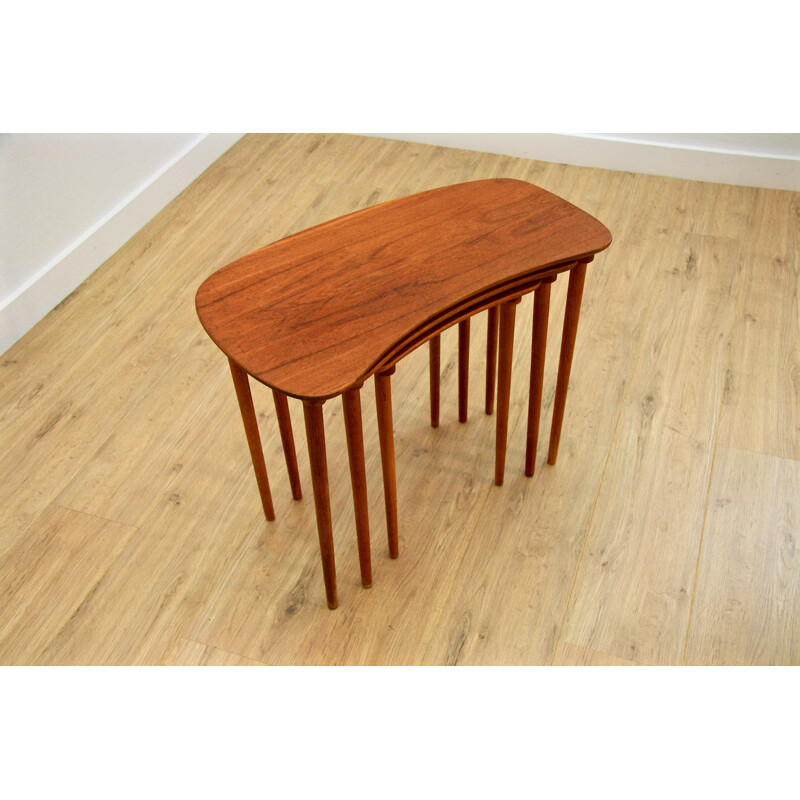 Set of 3 Danish nesting tables in teak - 1960s