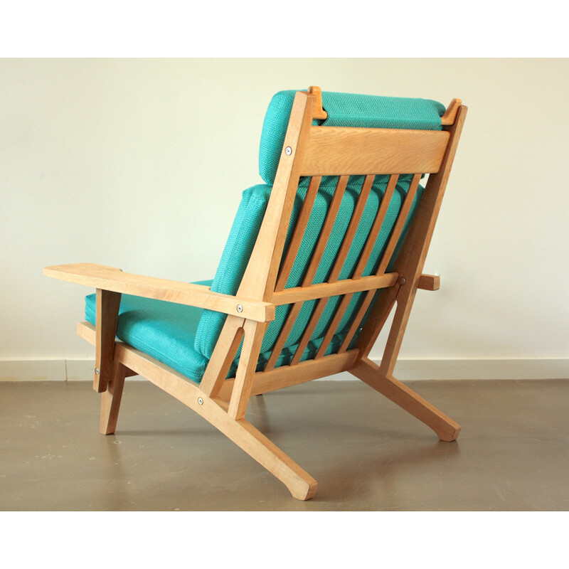 Getama "GE-375" armchair in oak and blue fabric, Hans J. WEGNER - 1960s
