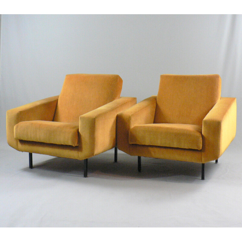 Paire de fauteuils jaunes en velours - 1950