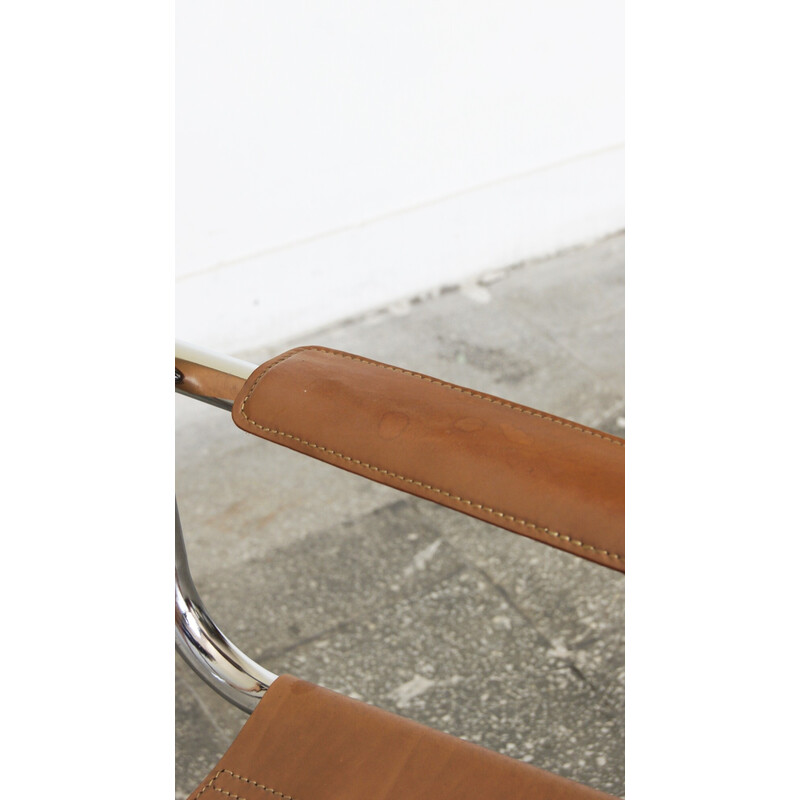 Silla italiana vintage de la Bauhaus con tubos de acero y cuero patinado