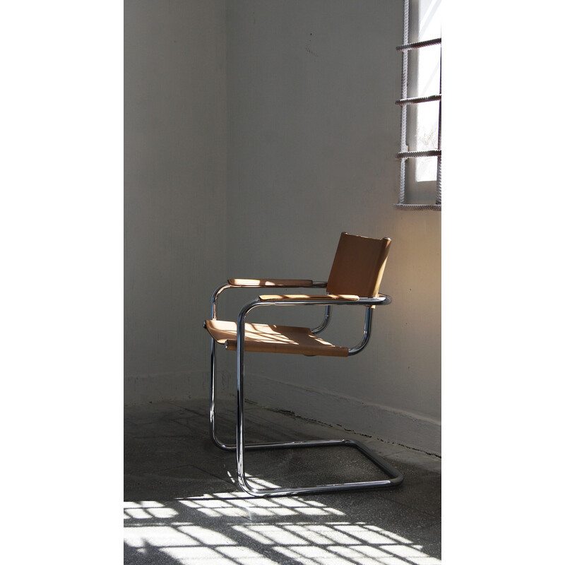 Italian vintage Bauhaus chair with steel tubes and patinated leather