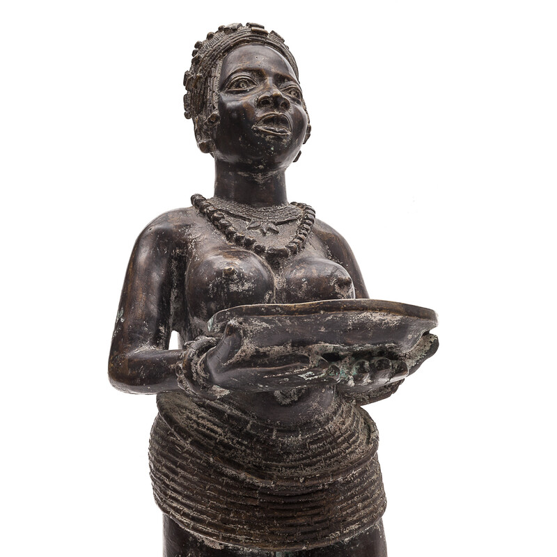 Paar Vintage-Statuen "l'offrande de cauris" aus Bronze, Benin 1950