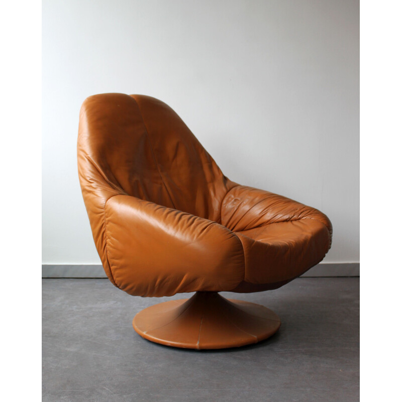 Vintage leather swivel chair by Geoffrey Harcourt, 1970s