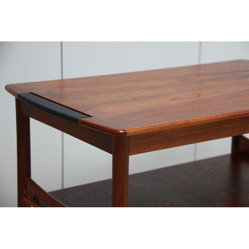 Table basse vintage en palissandre sur roulettes - 1950