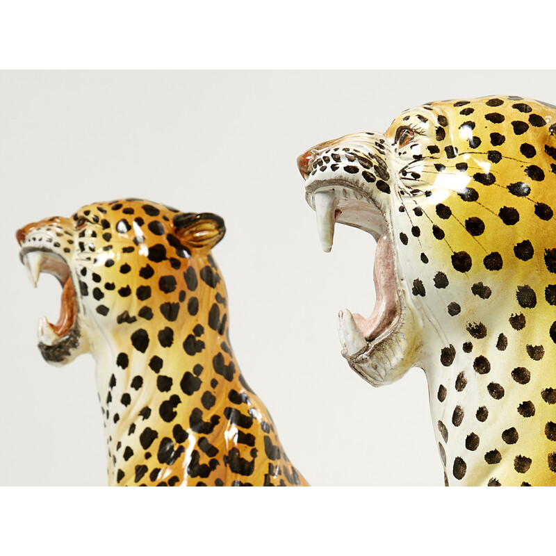 Coppia di sculture vintage di leopardi femminili e maschili in ceramica, 1960