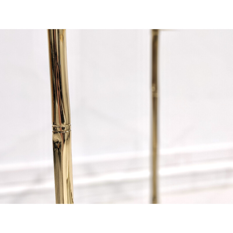 Aparador "bambu falso" em metal dourado com prateleiras de vidro manchado