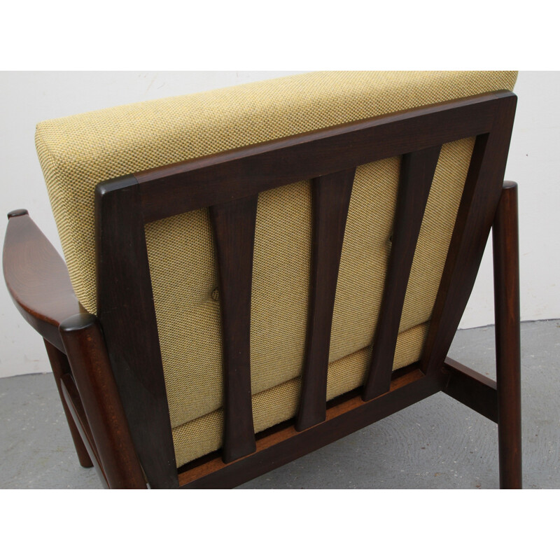 Gelber Vintage-Sessel aus Walnussholz - 1960