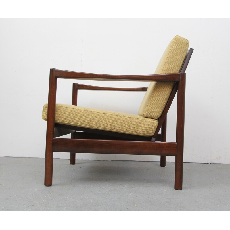 Sillón vintage de nogal amarillo - 1960