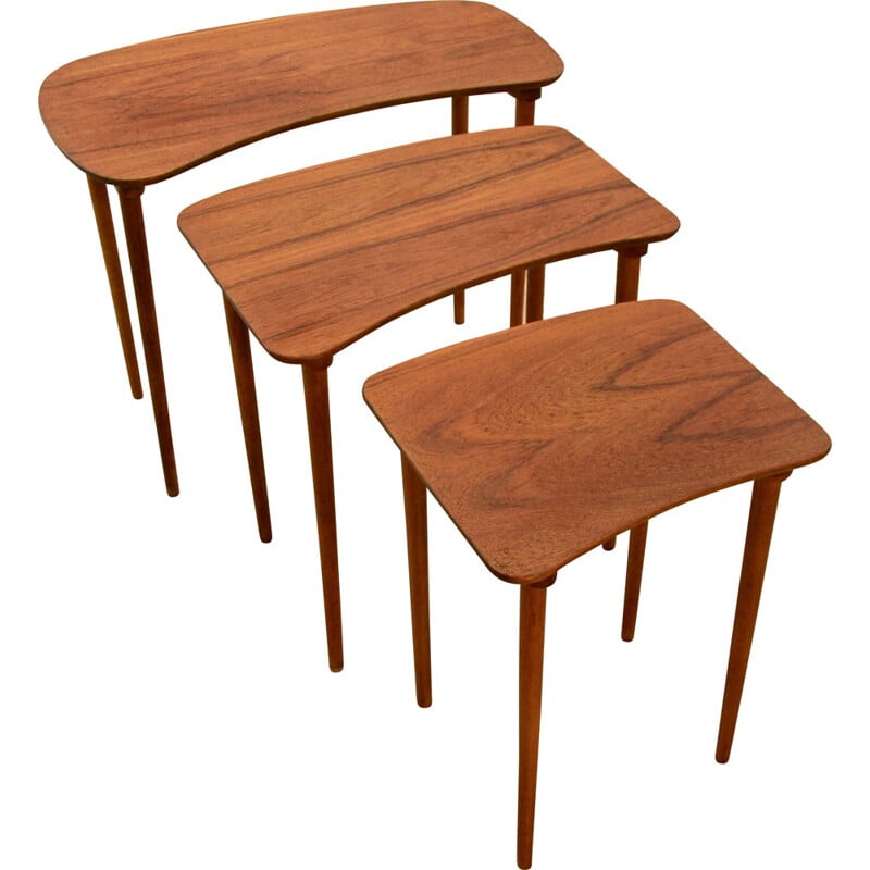 Set of 3 Danish nesting tables in teak - 1960s