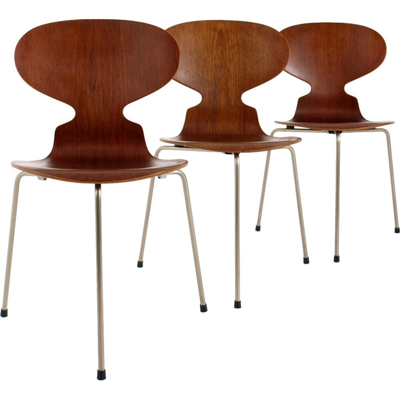 Set of 3 Fritz Hansen ant chairs, Arne JACOBSEN - 1950s