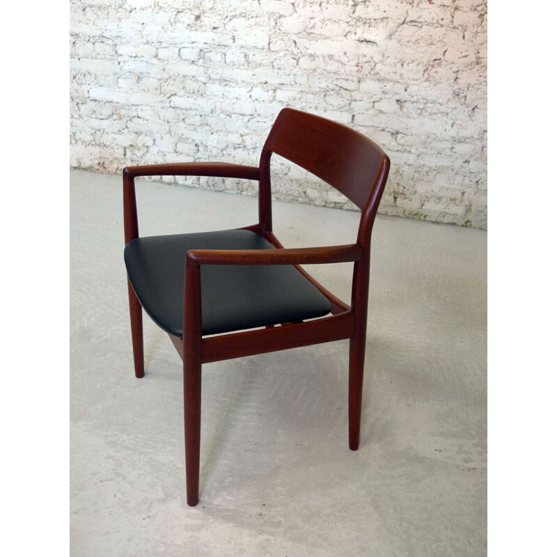 Chaise à bras vintage en teck et assise noire - 1960